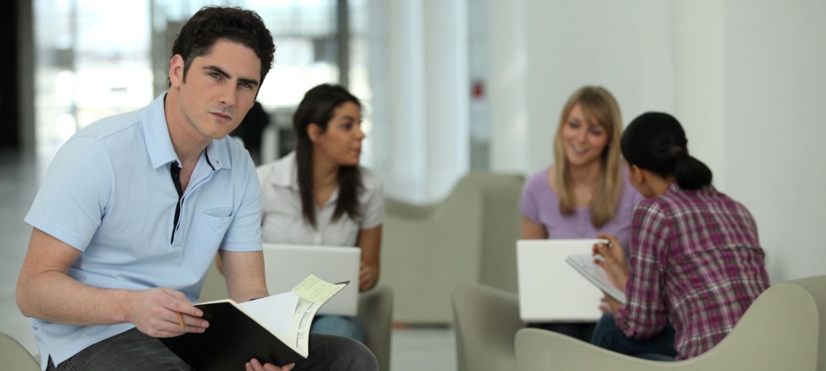 Pouvoir d’achat : les jeunes gagnent-ils vraiment moins que leurs parents ?